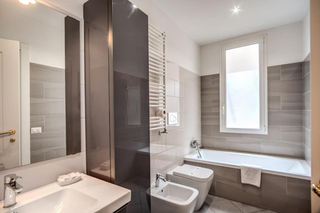 Apartment Homely - Spacious In Gianicolo District