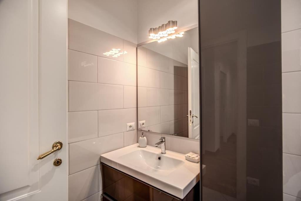 Apartment Homely - Spacious In Gianicolo District