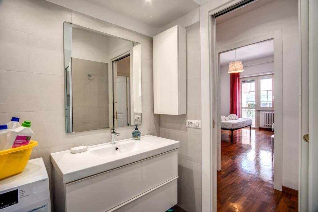 Apartment Homely - Spacious In Gianicolo District *