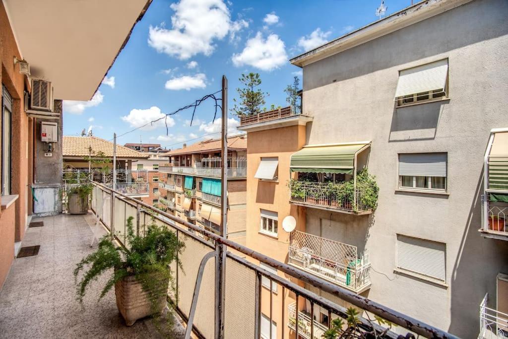 Homely - Spacious In Gianicolo District Apartment Rom