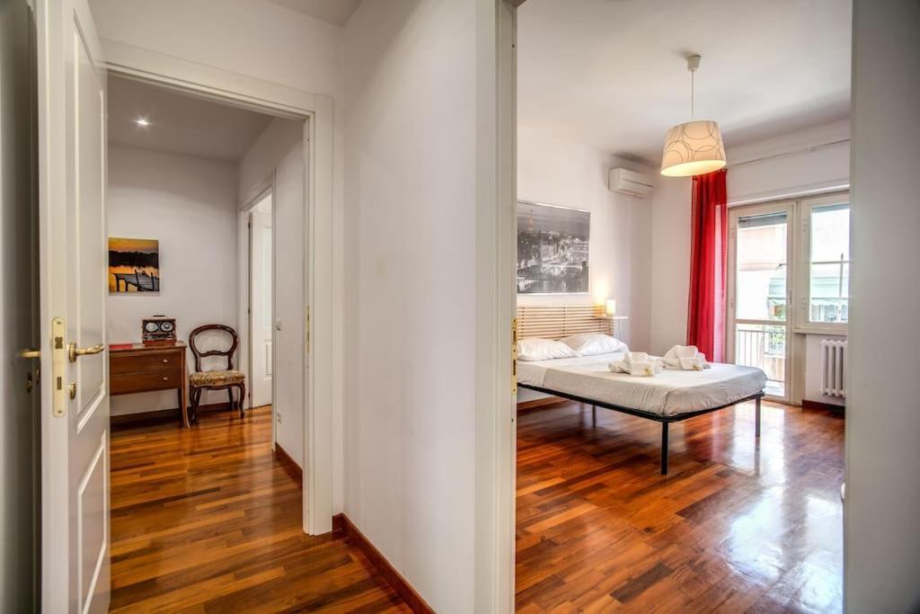 Homely - Spacious In Gianicolo District