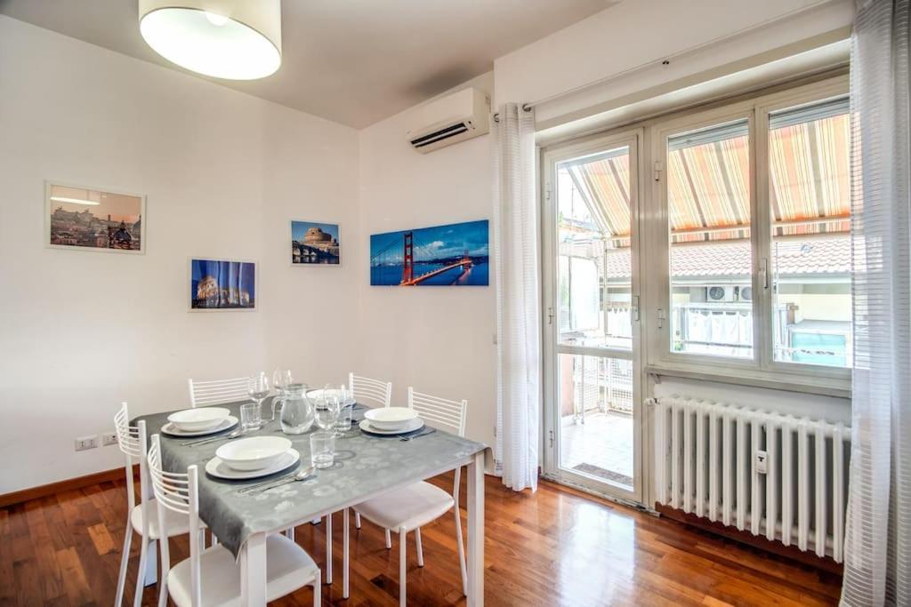 Homely - Spacious In Gianicolo District Apartment